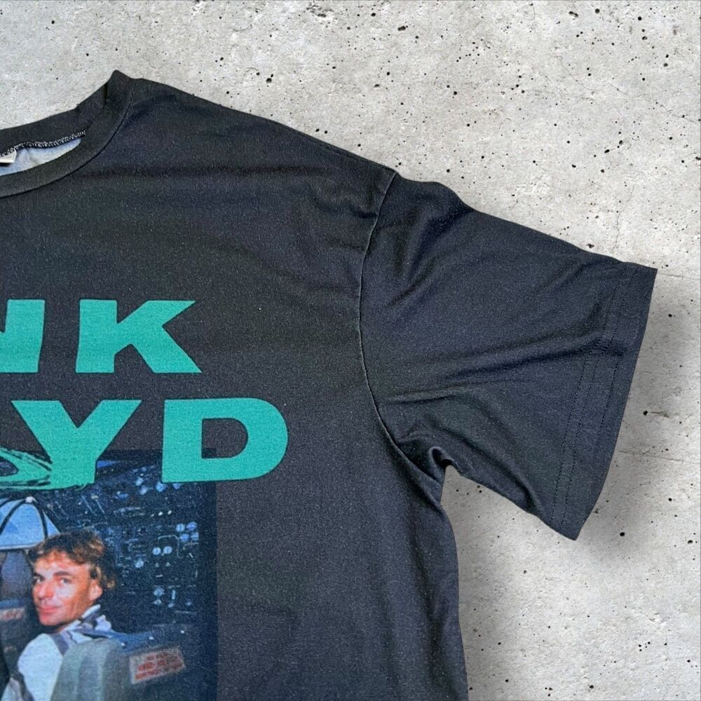 Pink Floyd T-Shirt Size Small In Concert Wembley Stadium Gray Reprint Shirt - Picture 4 of 9